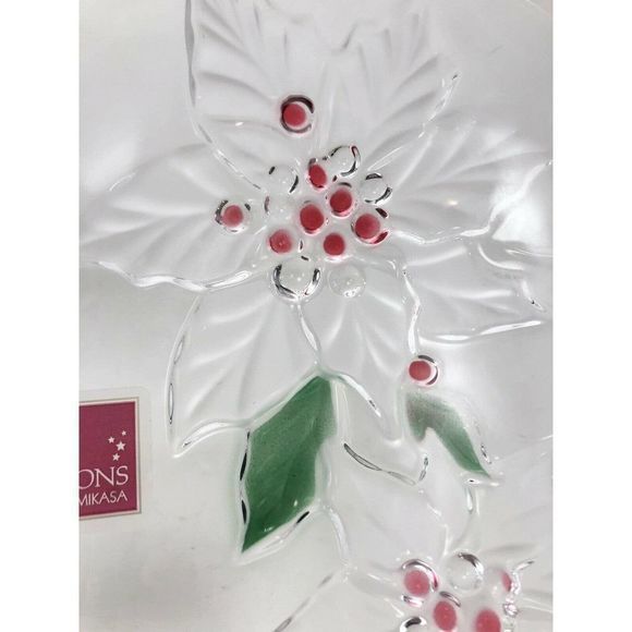 Celebrations by Mikasa Heart Shaped Poinsettia Dish Holiday Bloom 10.5” Glass - Picture 3 of 9